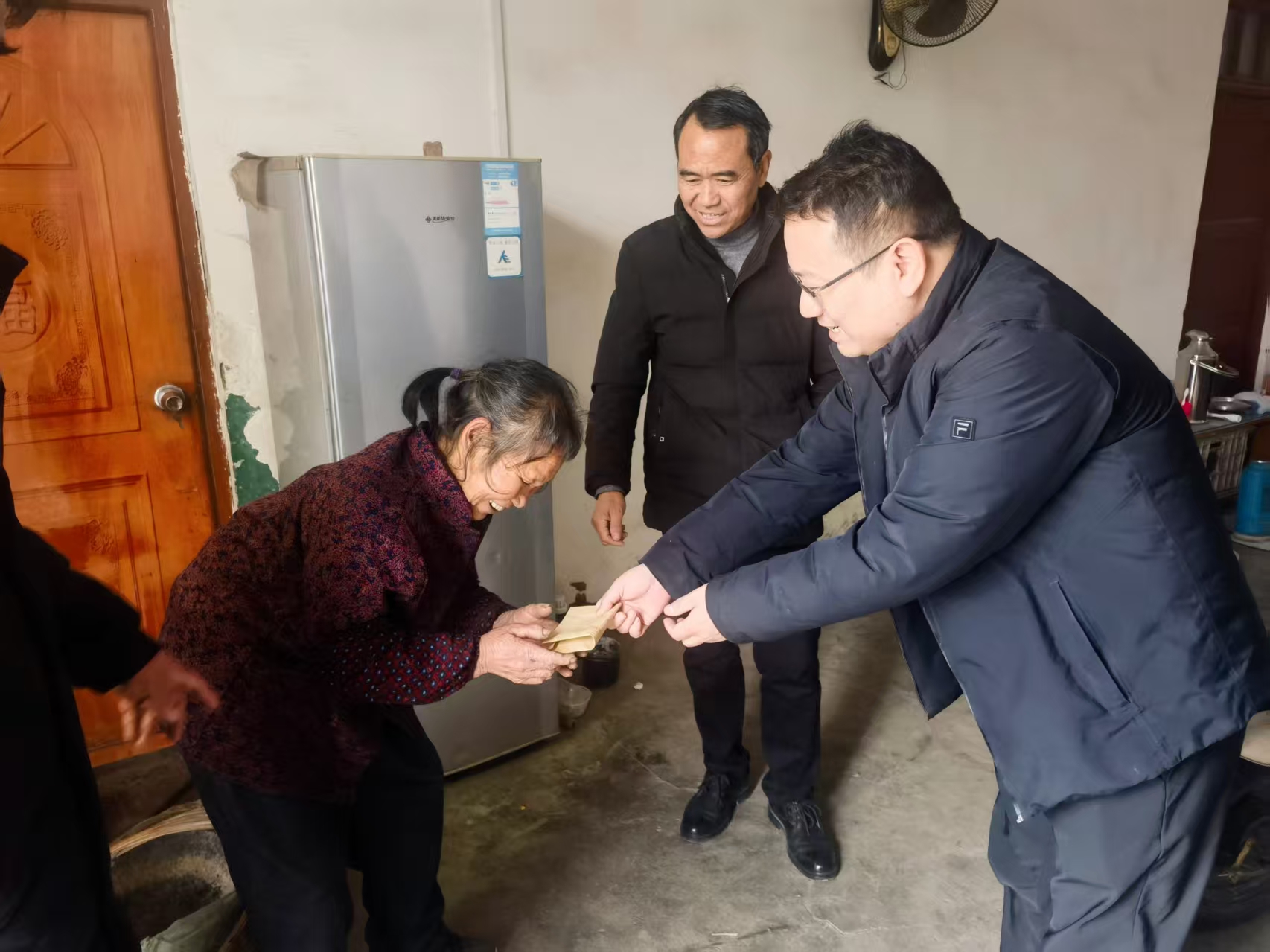 Ժ��ί����ϵ��---��ɽ�����ִ忪չ2026�괺���߷�ο�ʻ